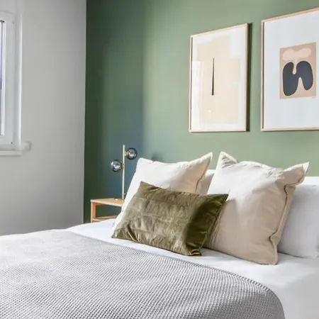 Con Da Letto - Check Profile Apartment Rom